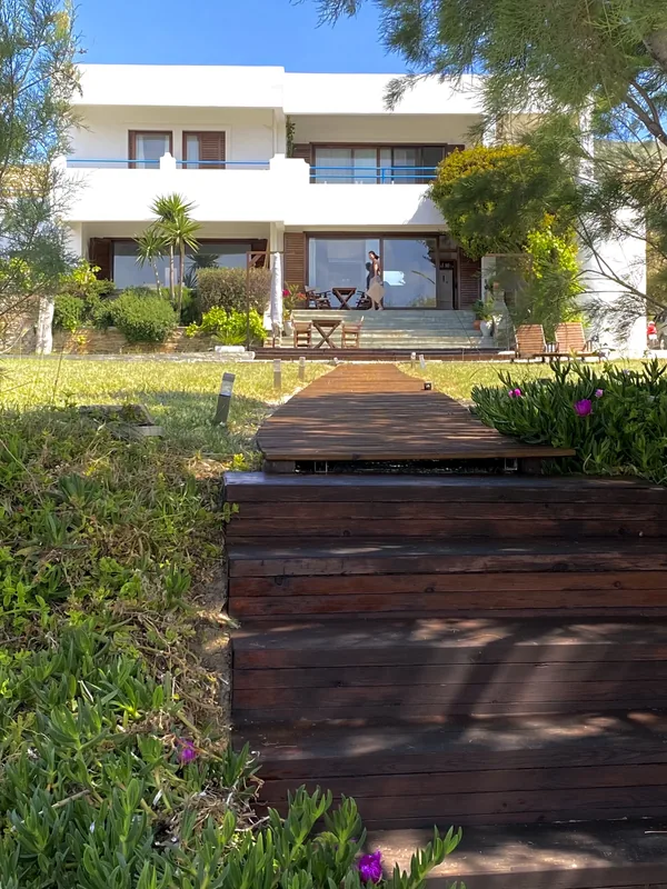Svolis Beachhouse, Area esterna